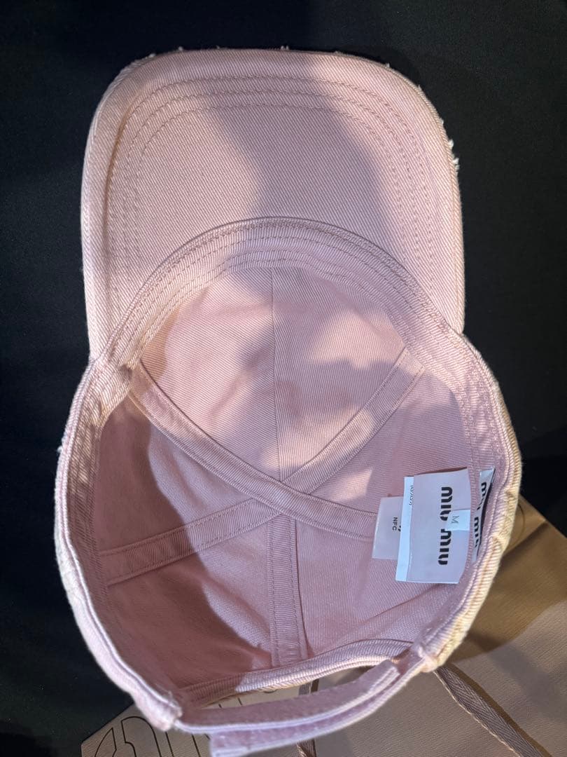 miu miu ピンク 刺繍ロゴキャップ Mサイズ