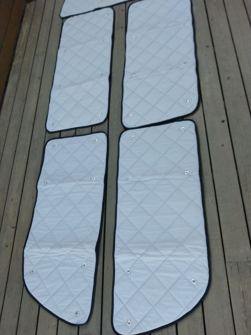 ハイエース　アイズ　AIZU マルチシェード