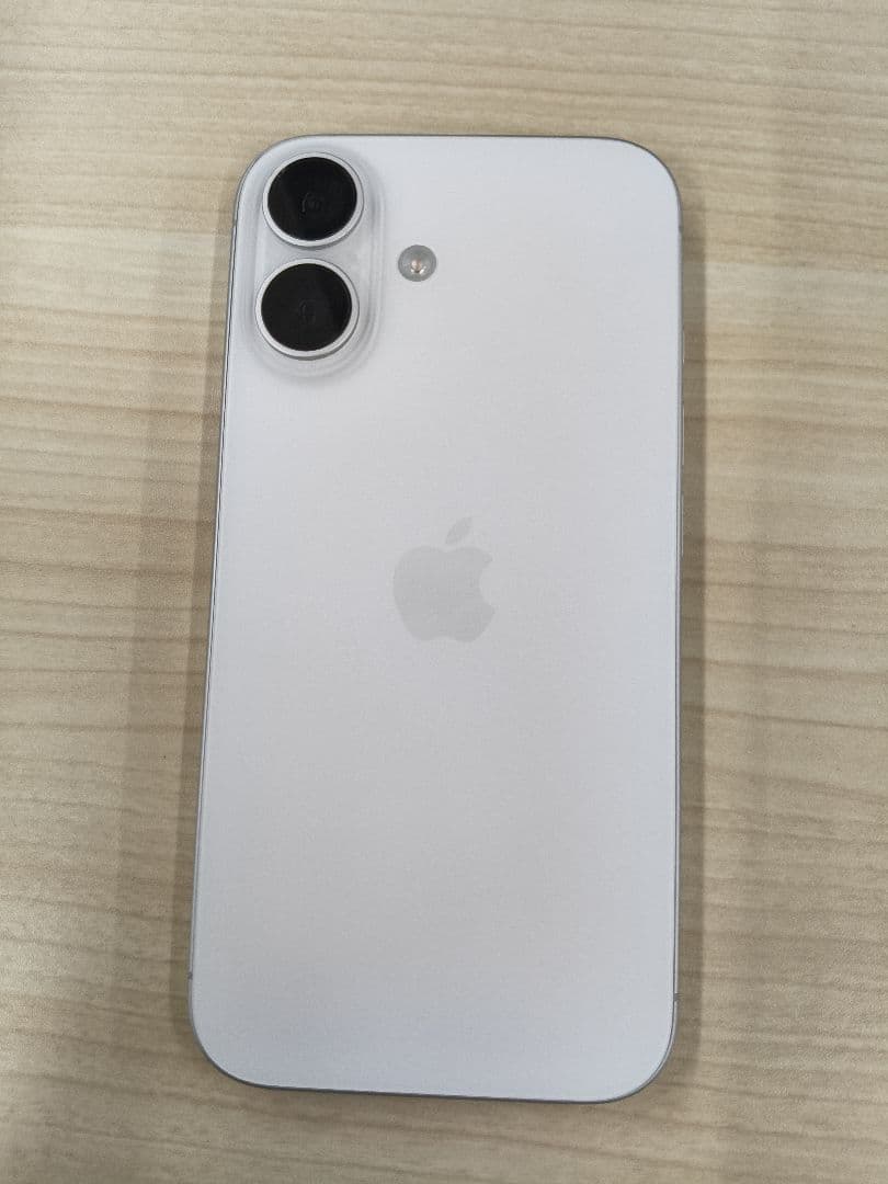 【くらくら】iPhone16 128GB ホワイト 本体 Simフリー