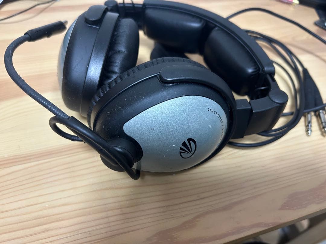 LIGHTSPEED SIERRA 小型機用ヘッドセット(ケース付き)