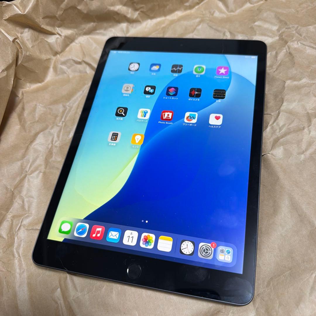Apple iPad 第8世代 32GB MYL92J/A ジャンク