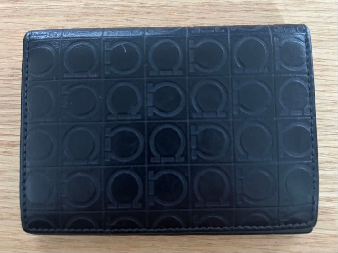 （美品）フェラガモ 名刺入れ 黒