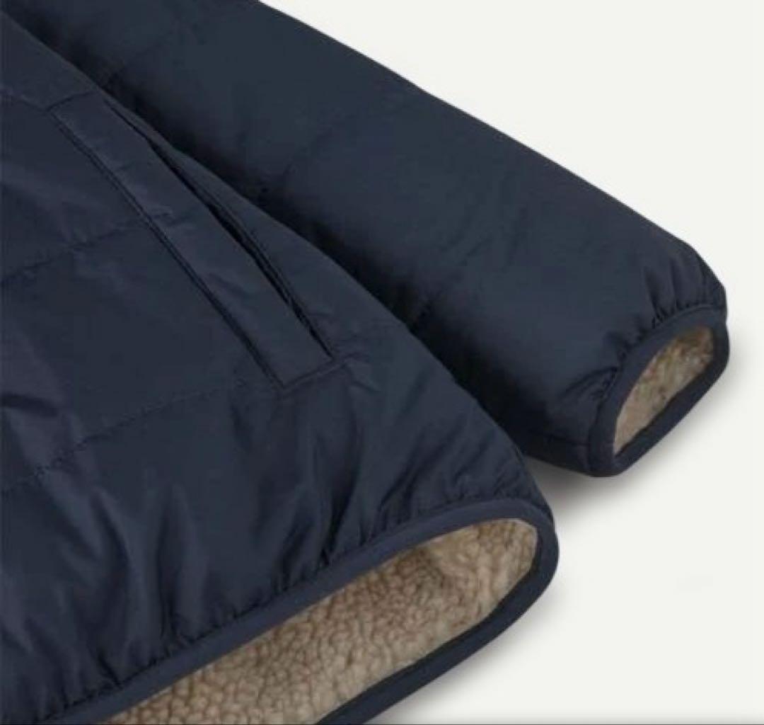 パタゴニア　ボーイズリバーシブルレディフレディフーディー　XXL ネイビー　新品