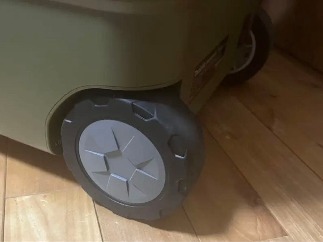 マキタ冷蔵後CW002GZO 50㍑　オリーブ