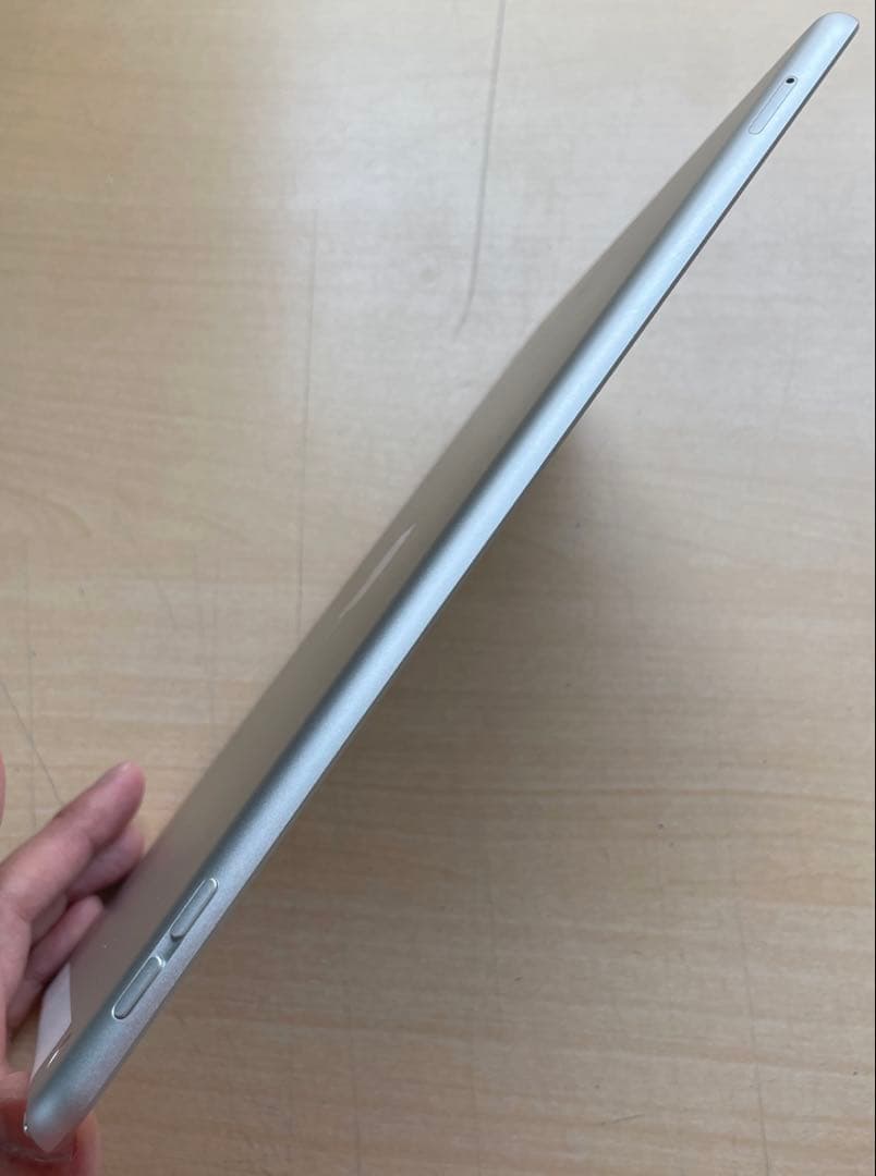 iPad 第7世代 Wi-Fi+Cellular シルバー　32GB 超美品#3