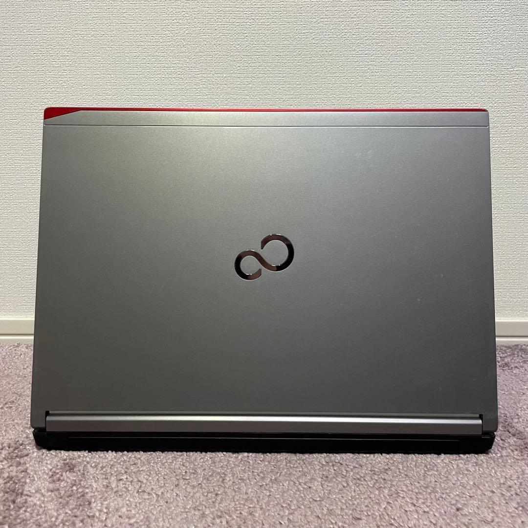 富士通/FUJITSU/新品高速SSD256/Webカメラ/Win11 Pro