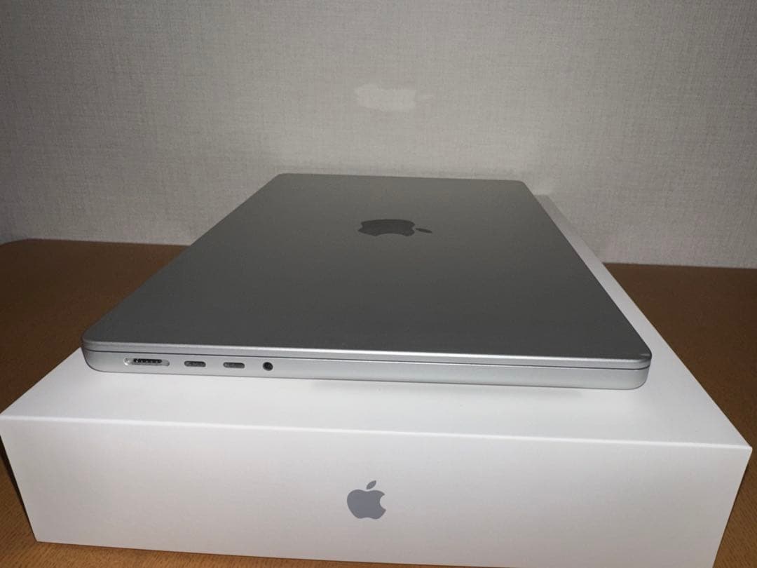 MacBook Pro 14インチ M2 Pro 16GB 512GB 23年