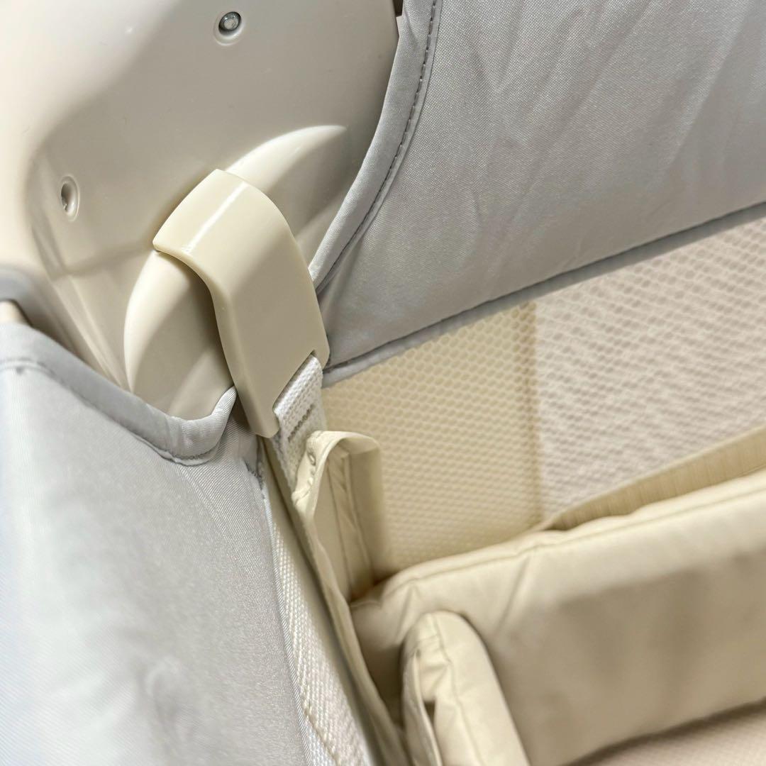 アップリカ　ココネルエアーAB ホワイトグレー Aprica ベビーベッド