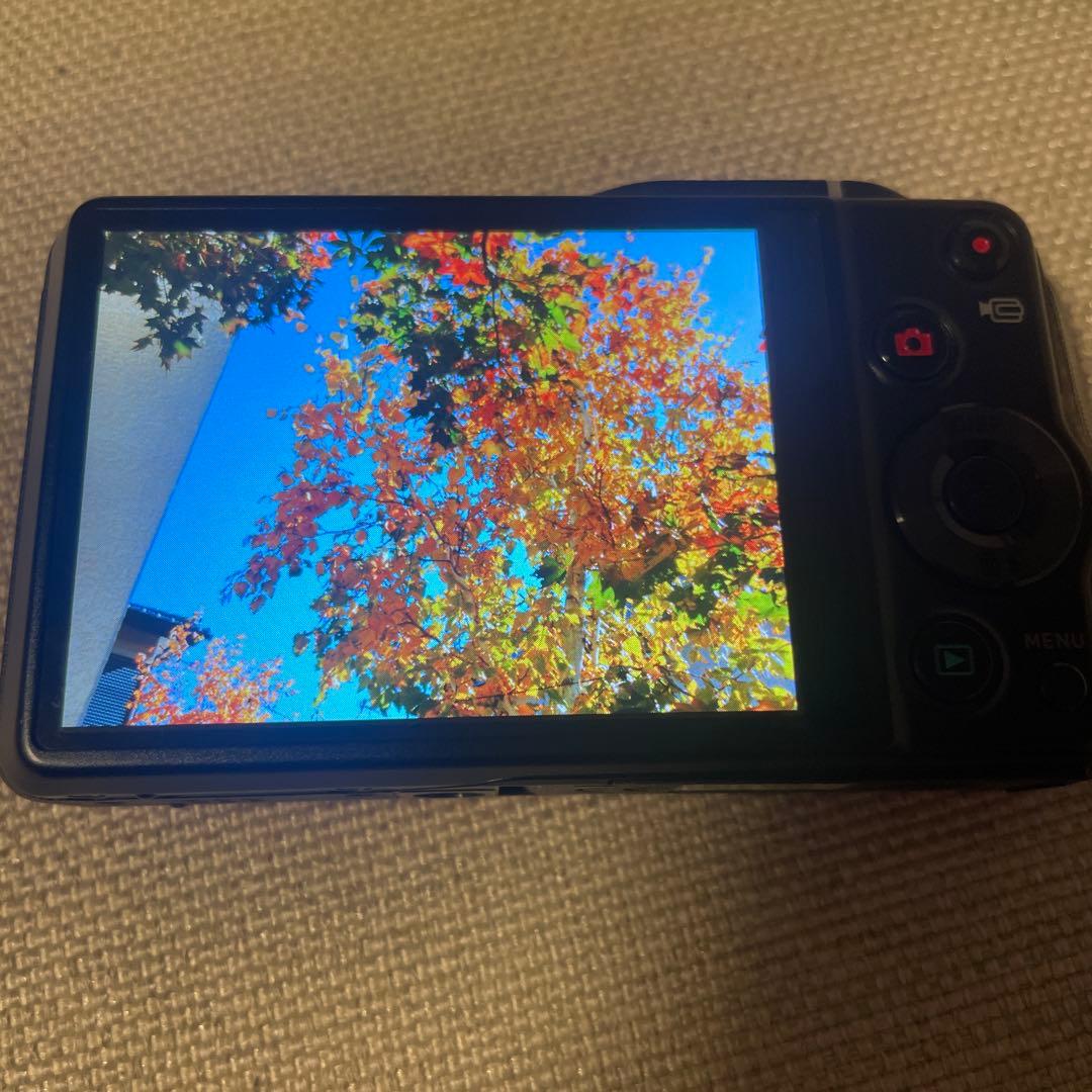 CASIO EXILIM EX-FC200S レッド　デジカメ