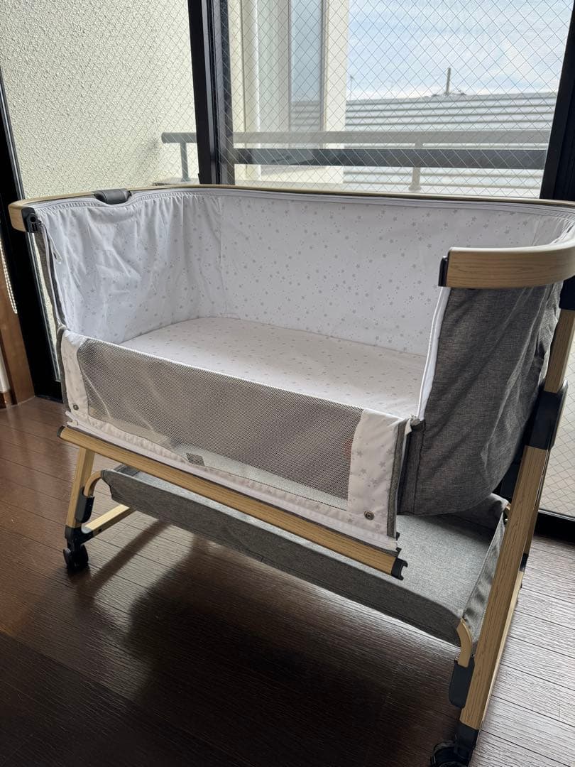 グレー 添い寝ベッド 揺れ機能付き