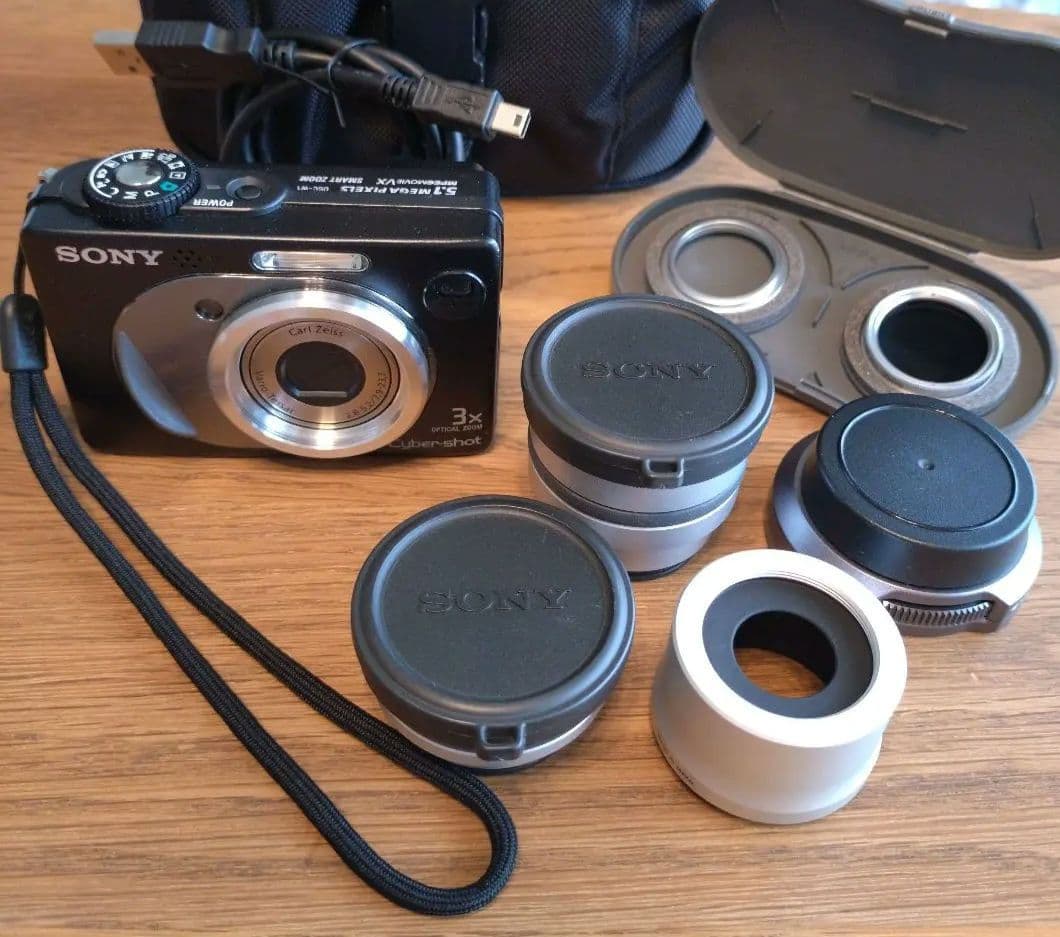 SONY Cyber-shot DSC-W1 本体とレンズのセット 動作確認済み