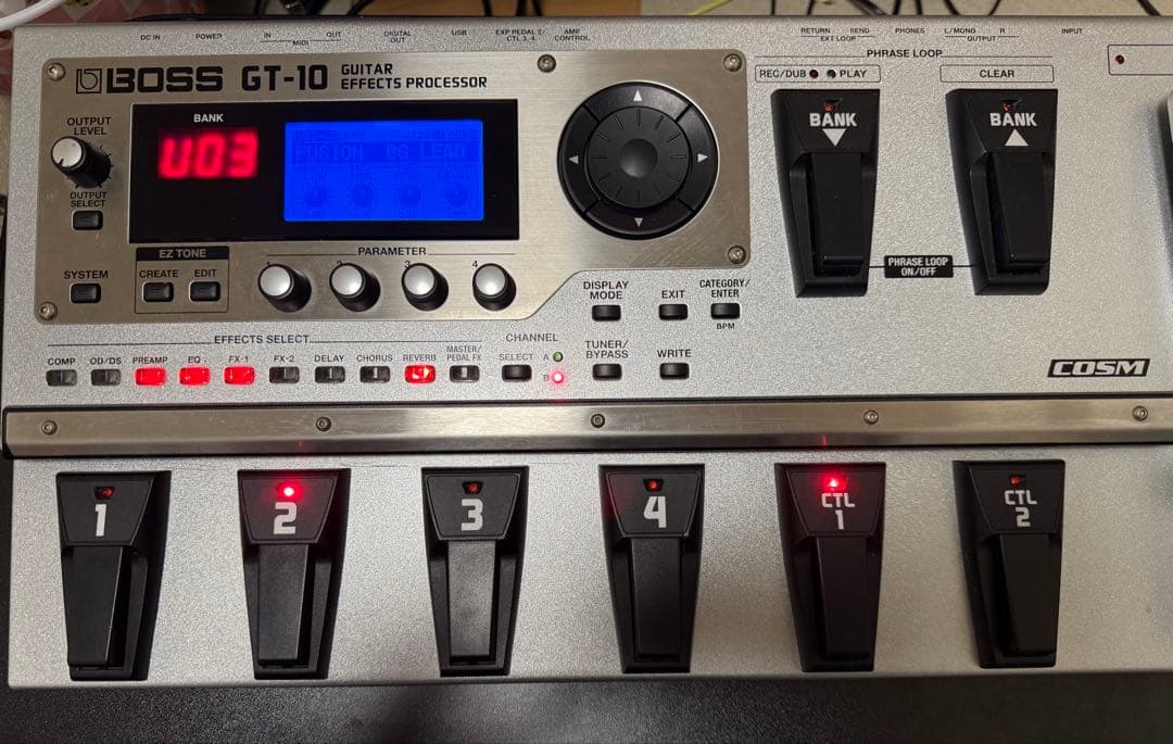 BOSS GT-10 エフェクター　ケースリュック付