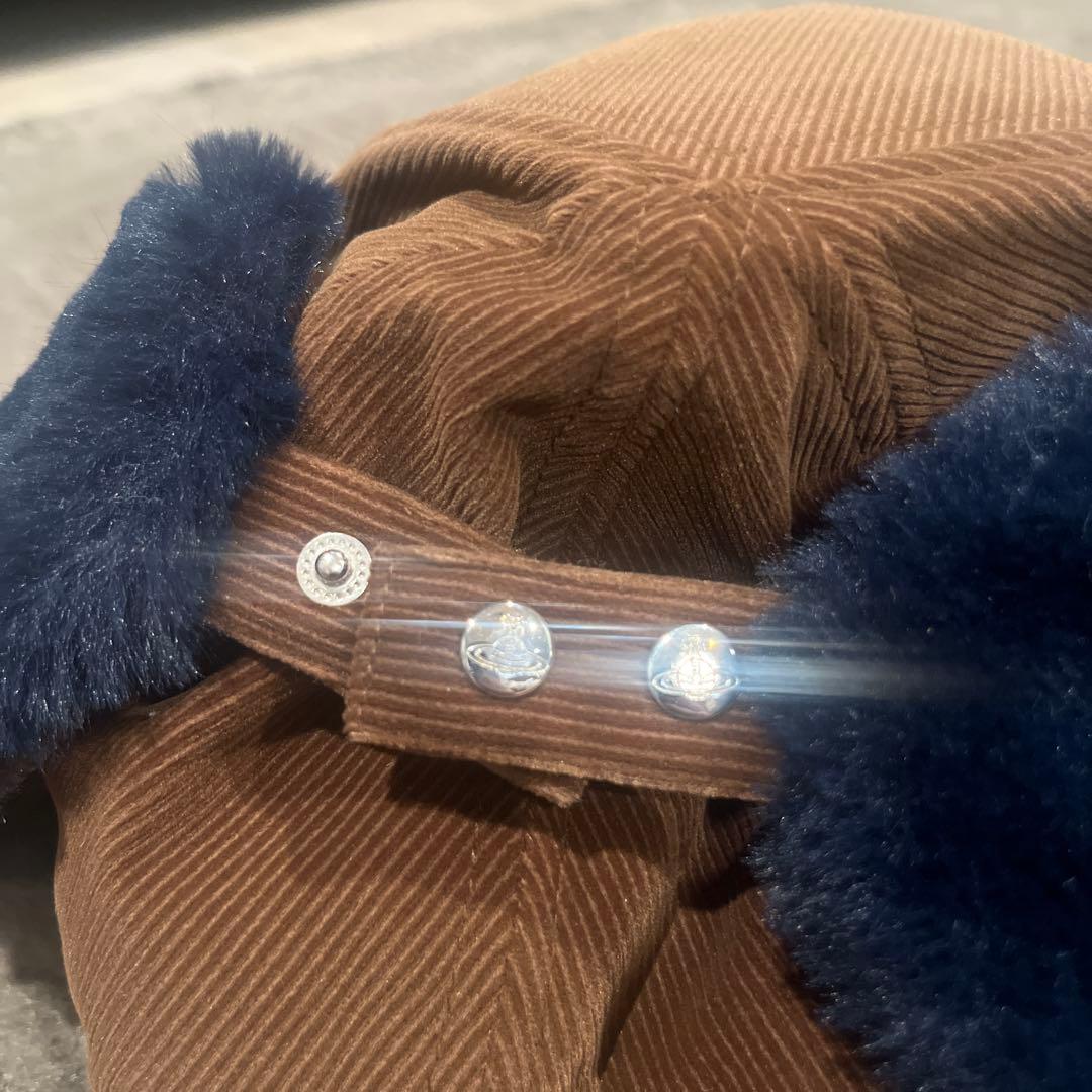 ヴィヴィアンウエストウッド　コーデュロイ×ボアフラップキャップ