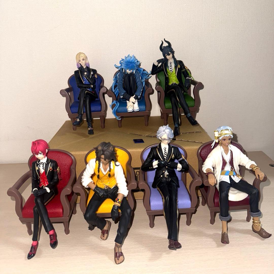 ツイステ フィギュア 寮長 全種