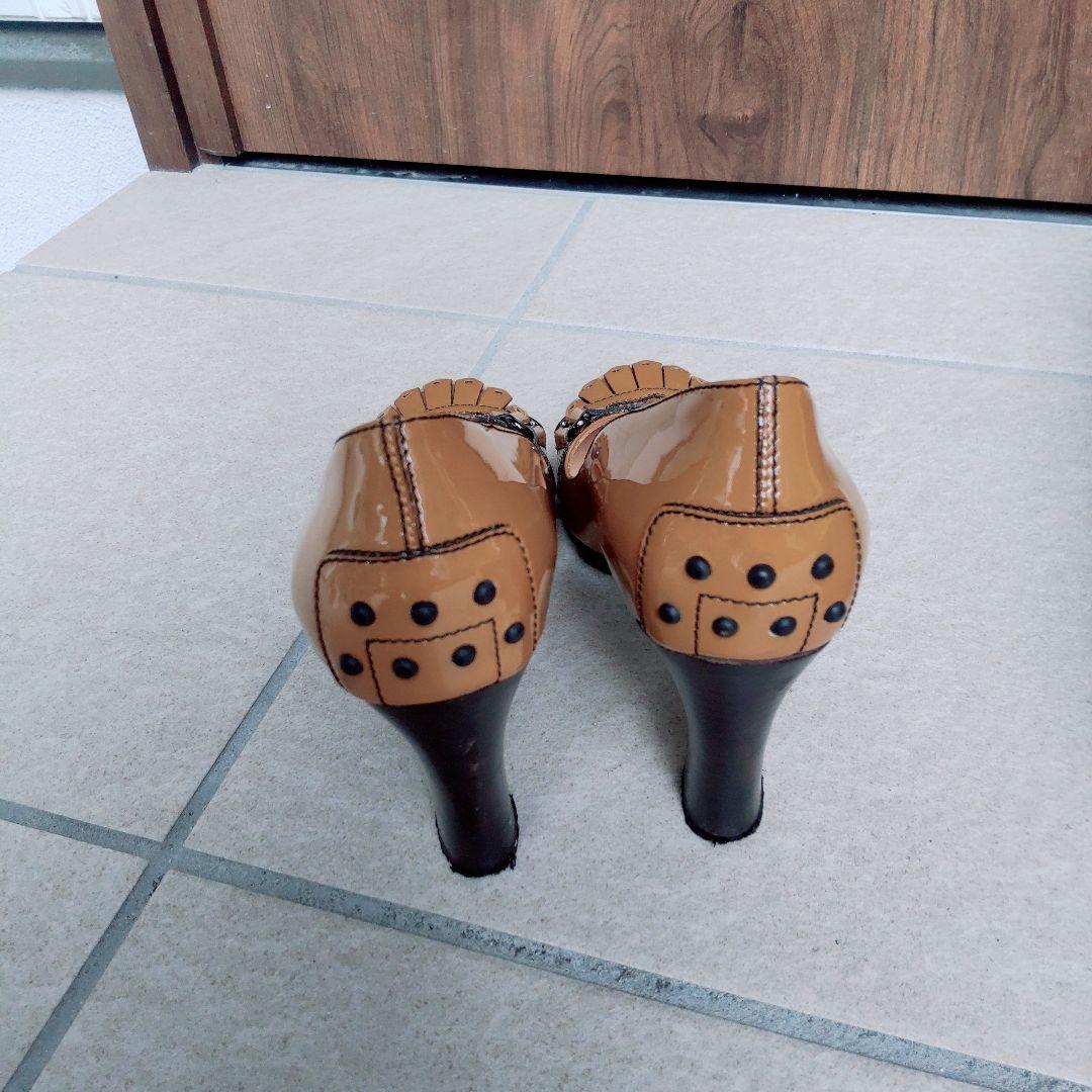 美品 TOD’S トッズ エナメル パンプス 24cm