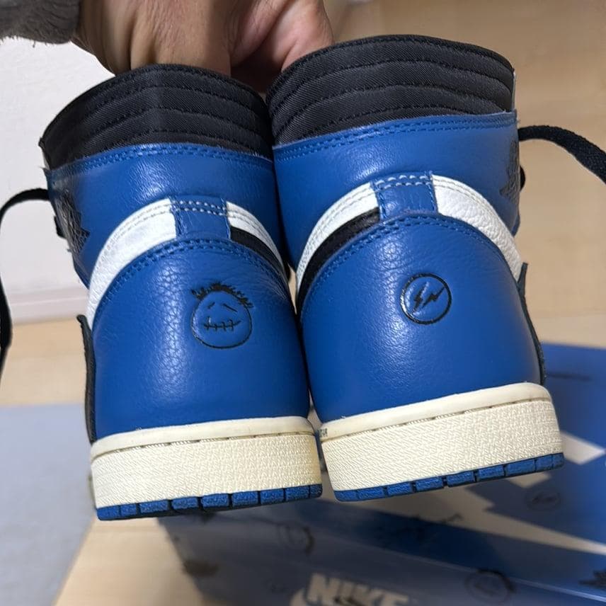 靴 Travis Scott Fragment AJ1 27.5