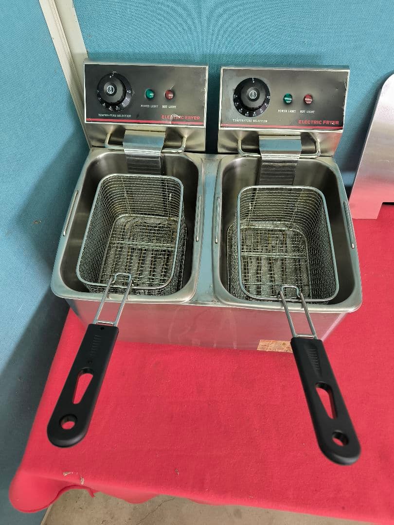 美品　ダイシン　二槽式電気卓上フライヤー　4Lミニフライヤー　FL-DS4W