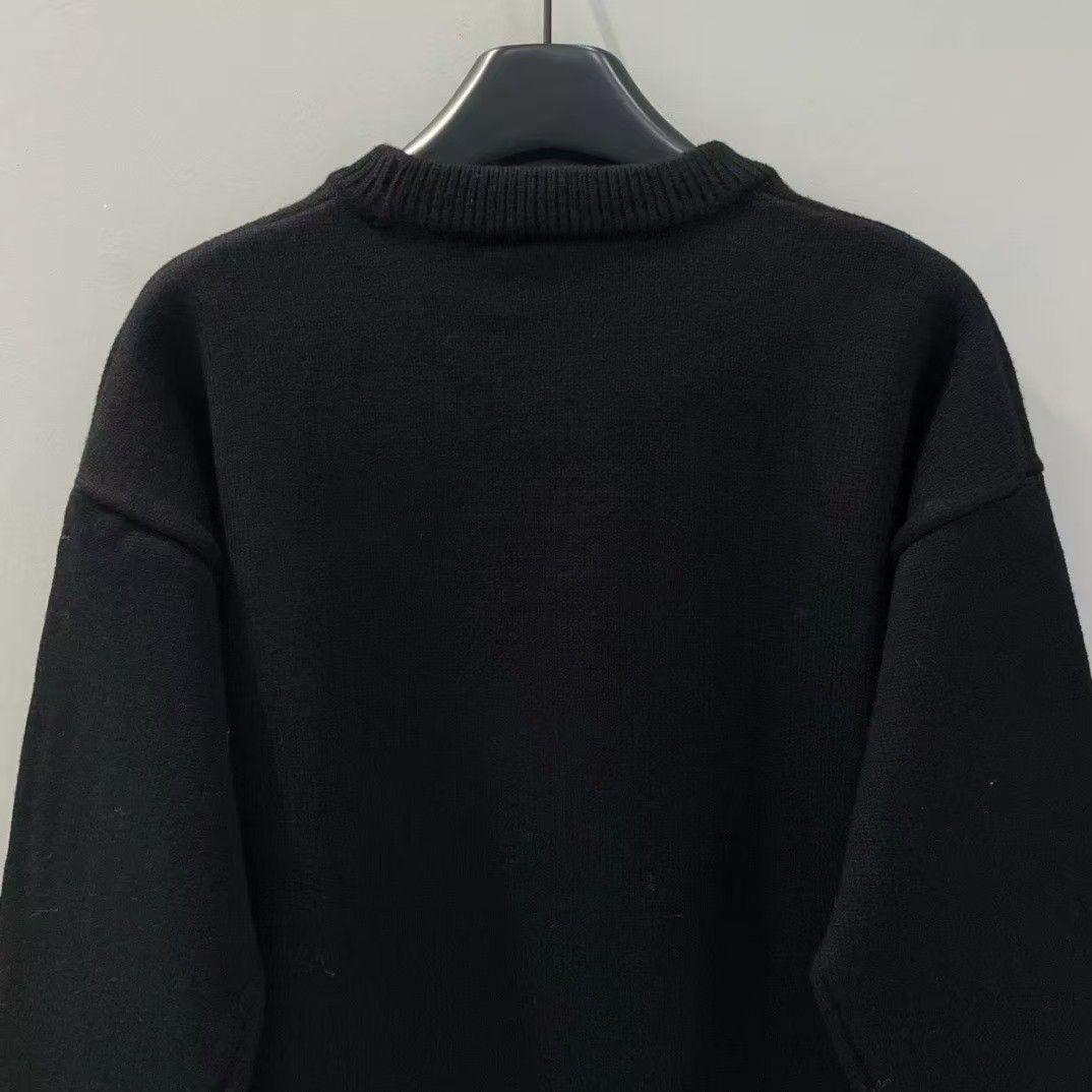 【美品】AMI PARIS 黒いハート刺繍クルーネックニット 男女兼用