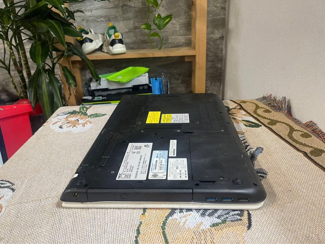 NECノートパソコンPC-LS150HS1KSW//中古特価良品