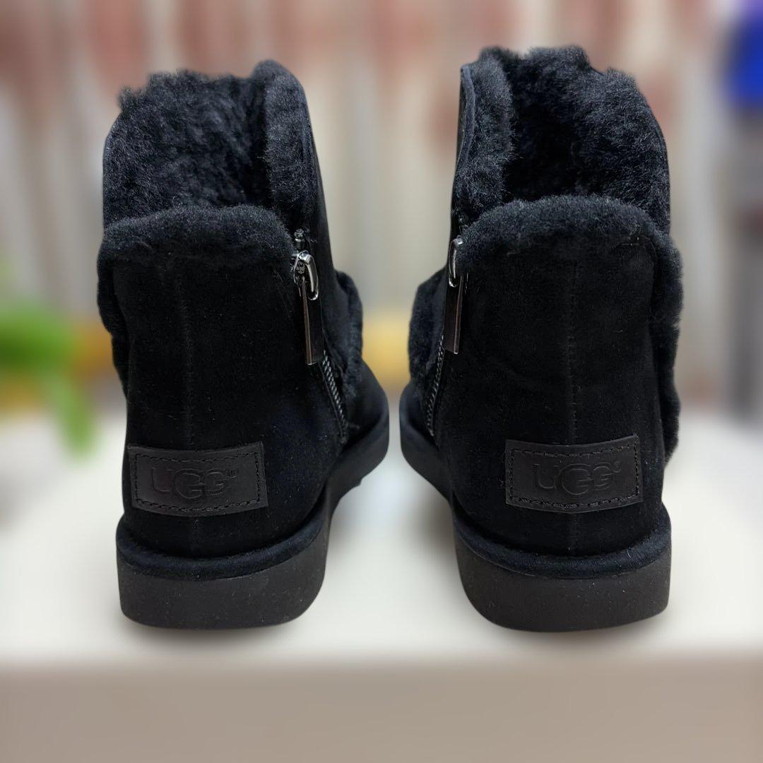 【未使用品、美品】アグ　UGG ブーツ　22cm ブラック