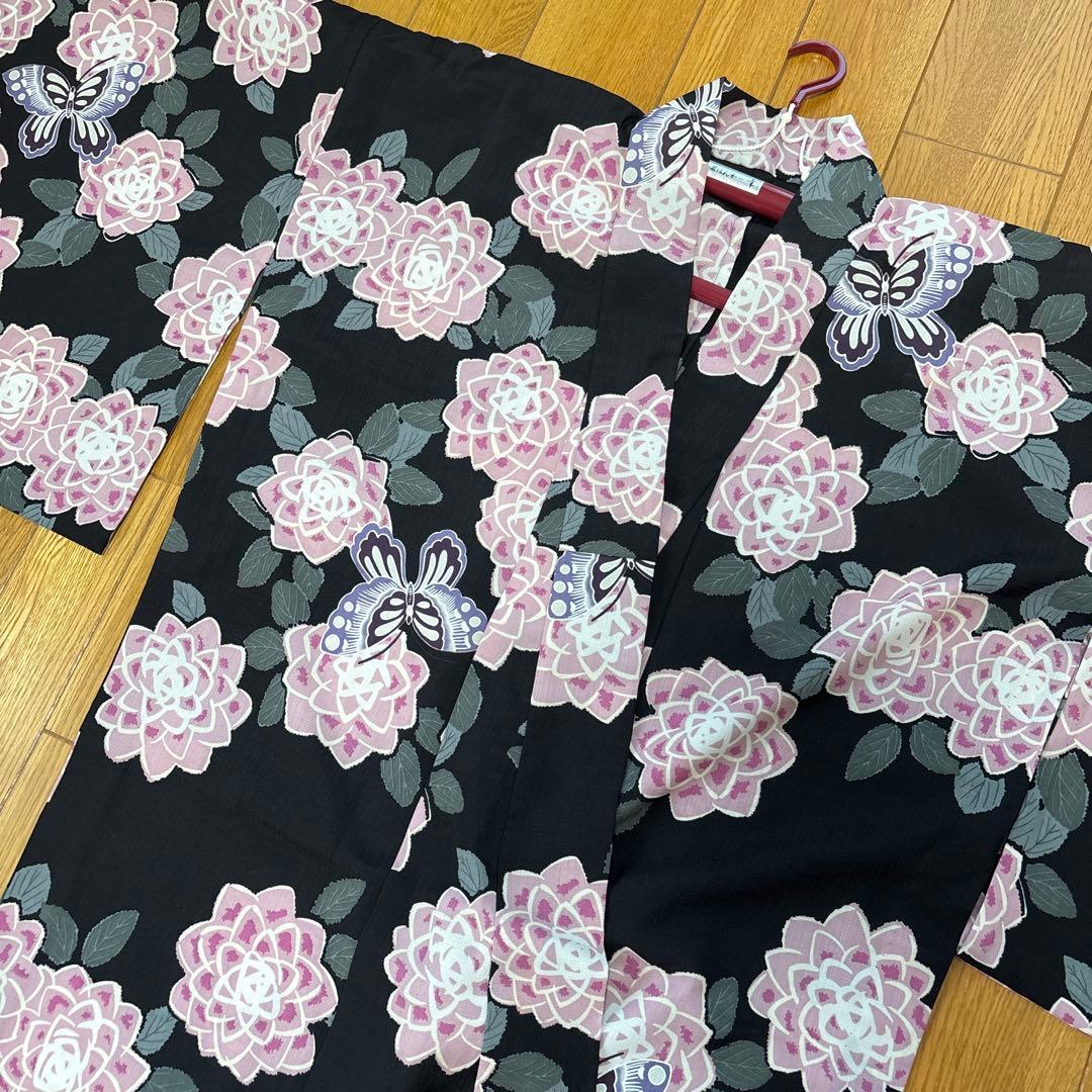 美品⭐︎浴衣　撫松庵　ぶしょうあん　黒地　花柄　蝶　ダリア　ピンク