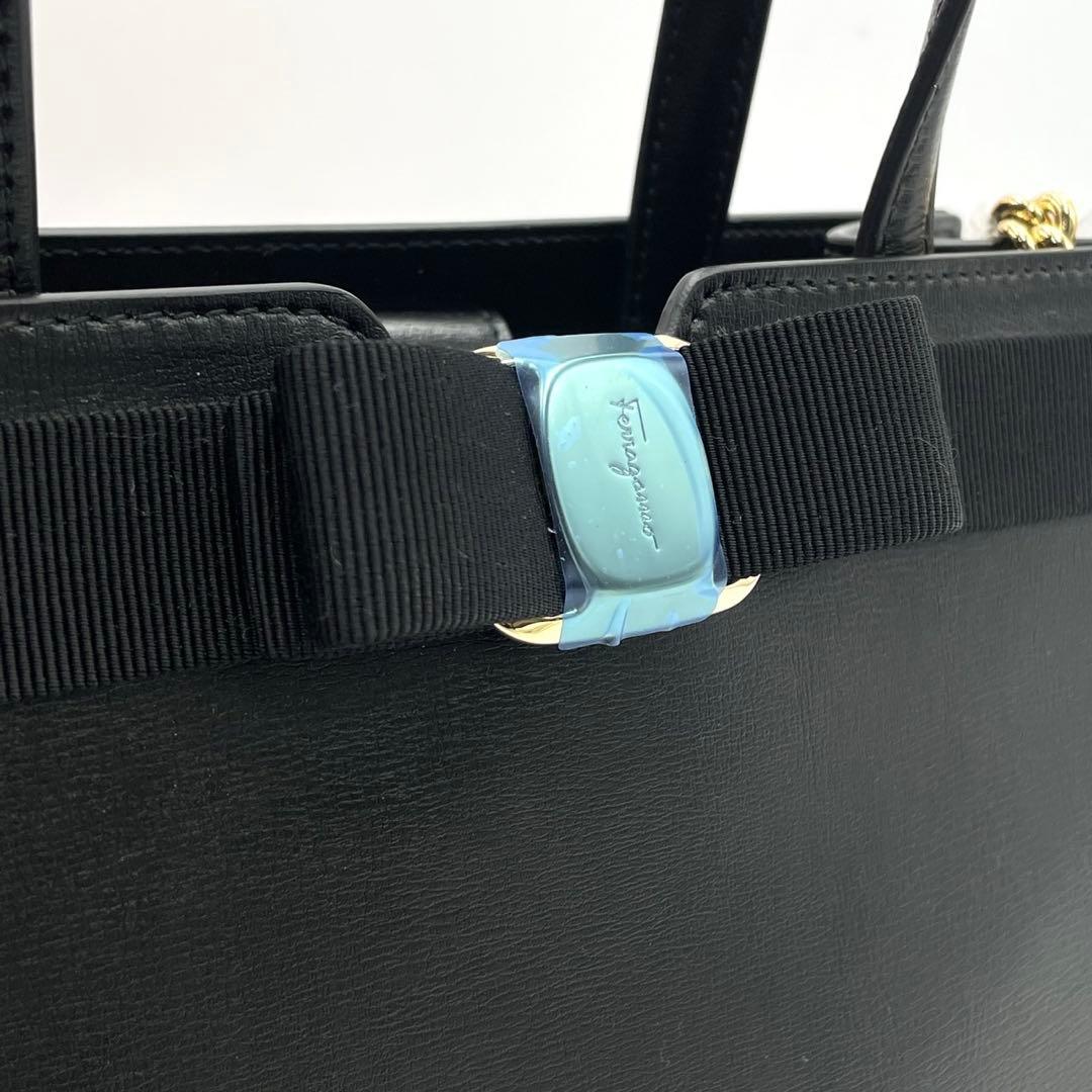 未使用品/現行モデル● フェラガモ 2way ハンドバッグ ヴァラリボン レザー