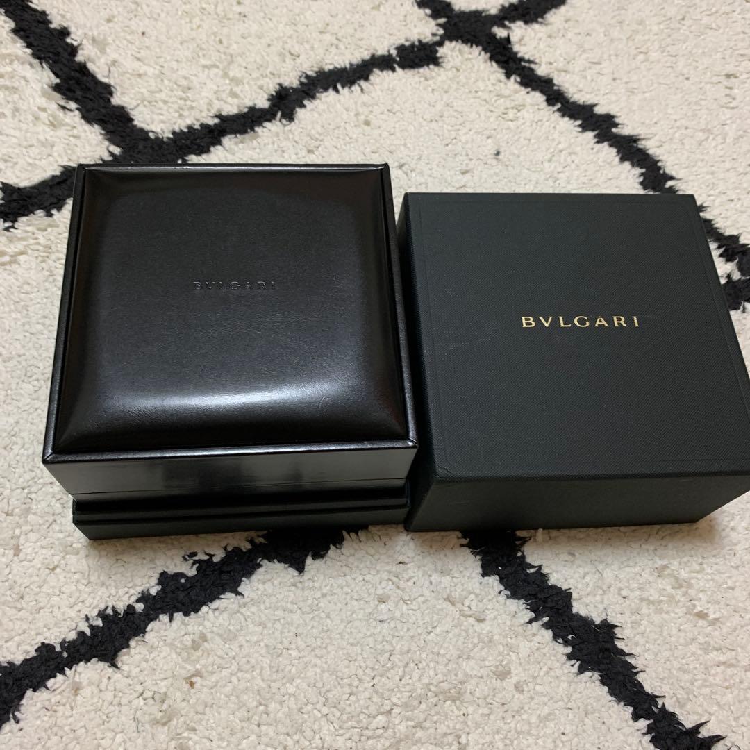 BVLGARI ブラック アナログ時計
