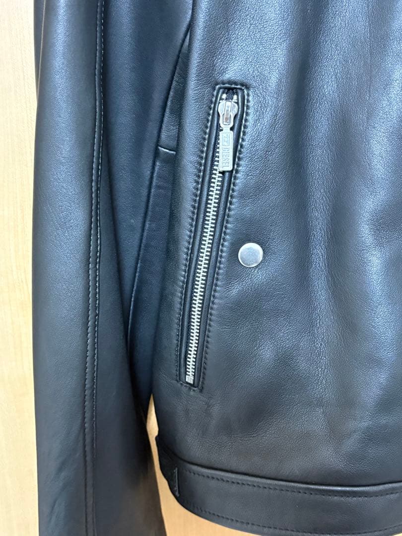 【未使用品】ディーゼル　シングルライダース　シープスキン　Mサイズ