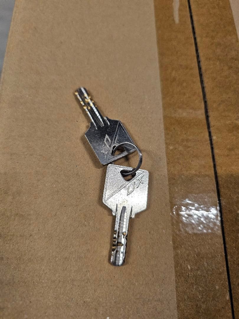 サンデン冷凍自動販売機「ど冷えもん」2023年製　新1,000円札対応　引取限定