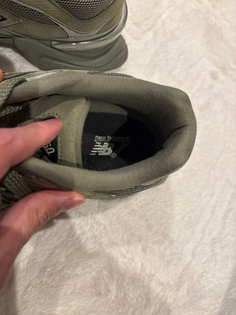 b*B様 New Balance ニューバランス　9060 オリーブ