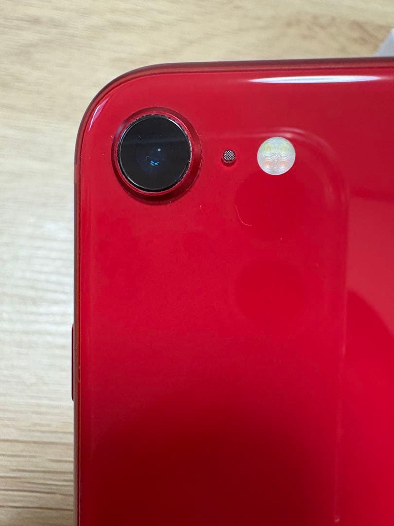 【Go Sato】iPhone SE 第2世代 (SE2) レッド