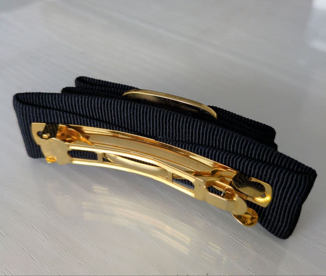 【Ferragamo】紺リボンバレッタ