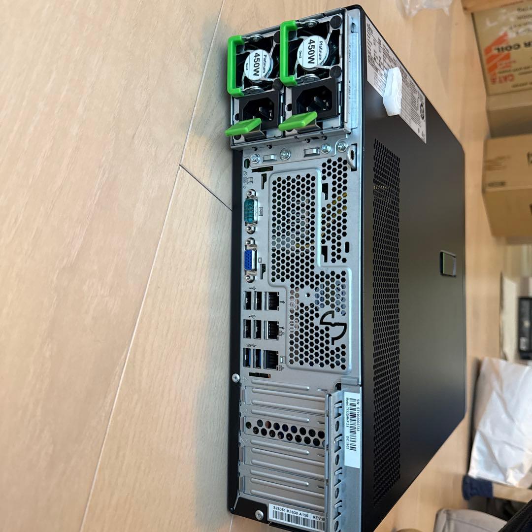 Fujitsu PRIMERGYサーバー TX1320 M4 冗長電源 KVM