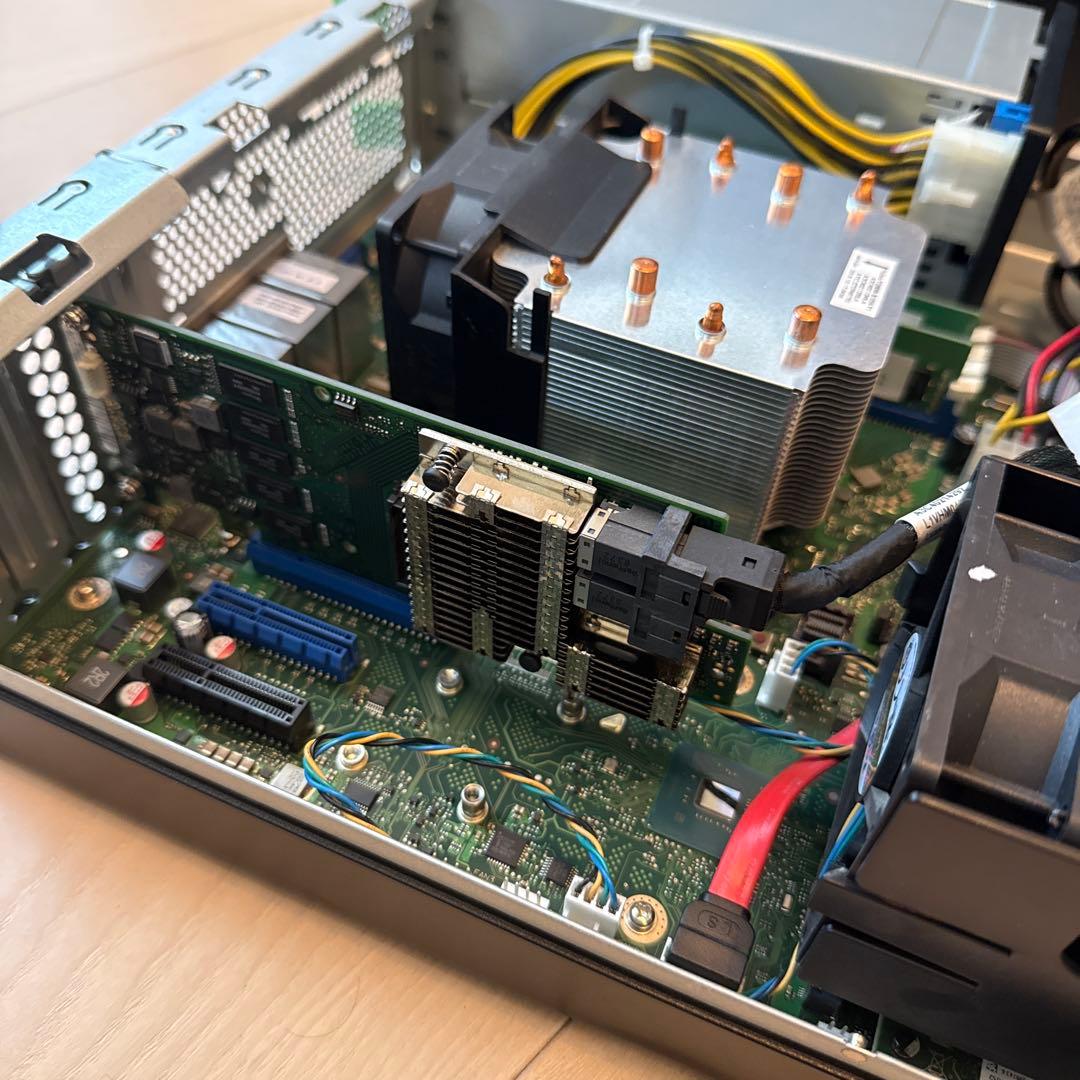 Fujitsu PRIMERGYサーバー TX1320 M4 冗長電源 KVM