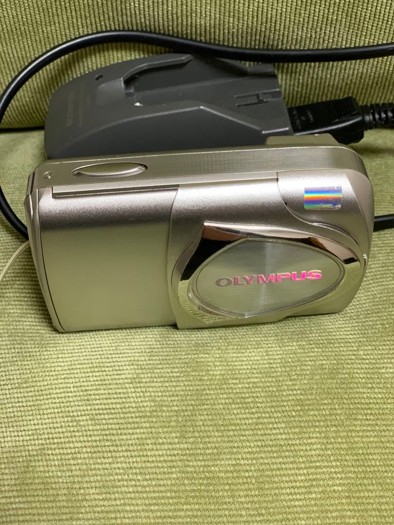 OLYMPUS U-20 コンパクトデジタルカメラ シルバー