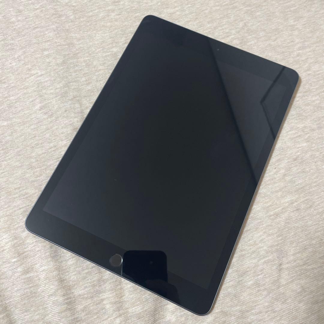 Apple iPad (第8世代) 32GB スペースグレー
