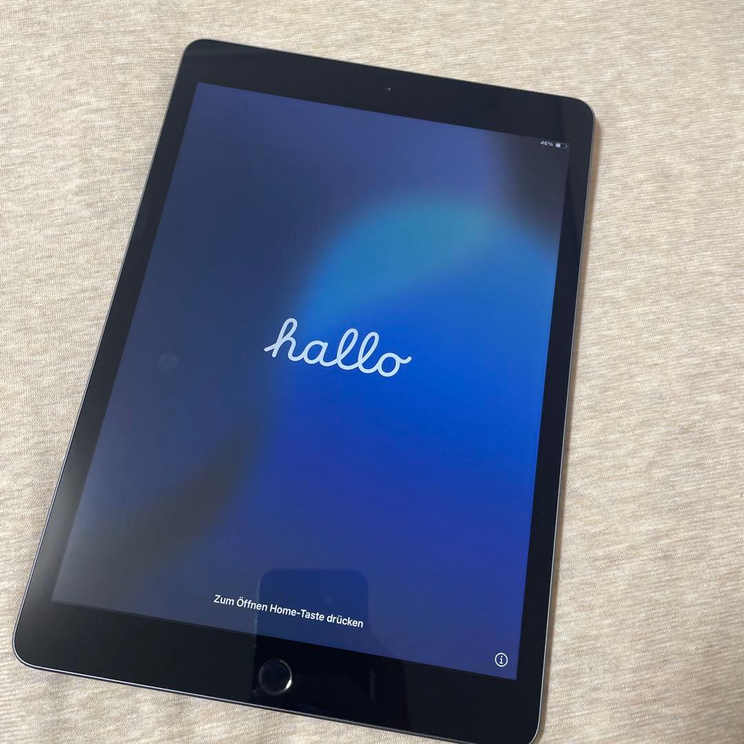 Apple iPad (第8世代) 32GB スペースグレー