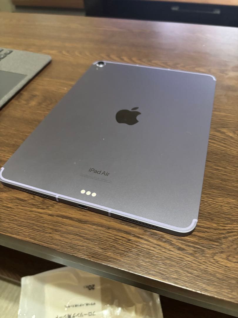 iPad Air(第5世代)+Combo Touch