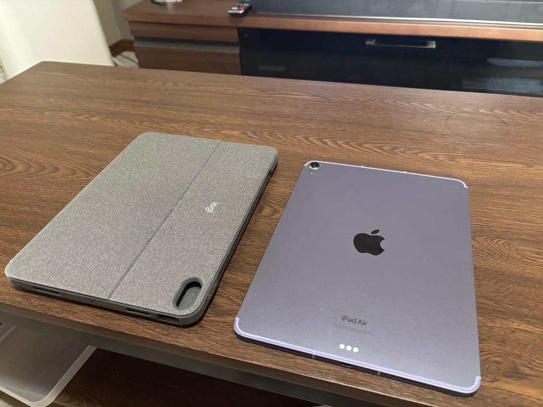 iPad Air(第5世代)+Combo Touch