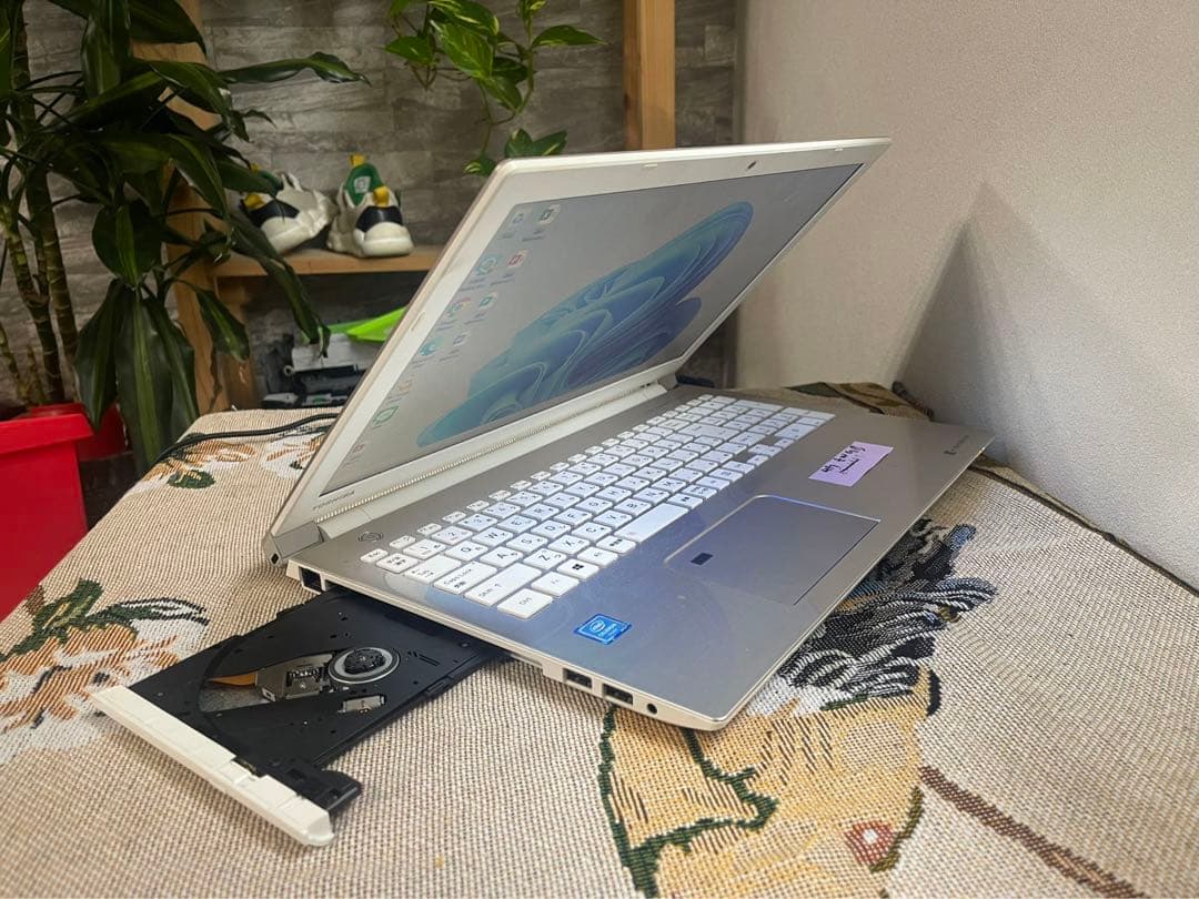 綺麗　東芝 2019年 AZ25 パソコン　正規対応機