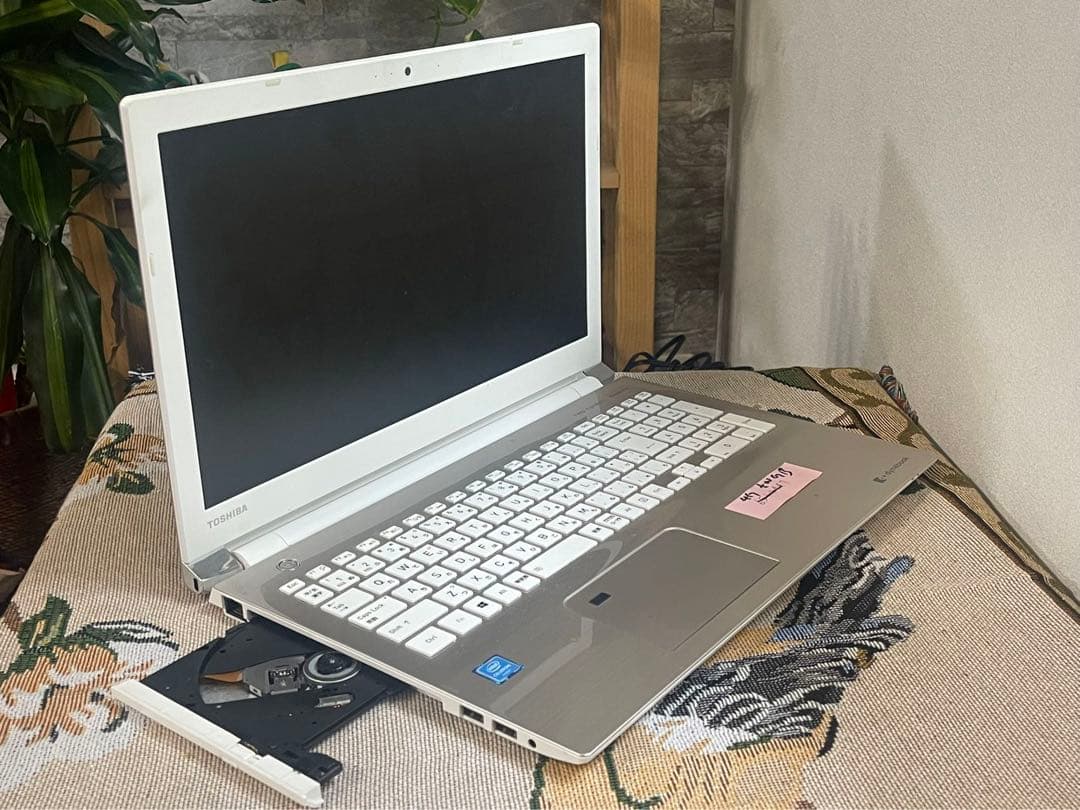 綺麗　東芝 2019年 AZ25 パソコン　正規対応機