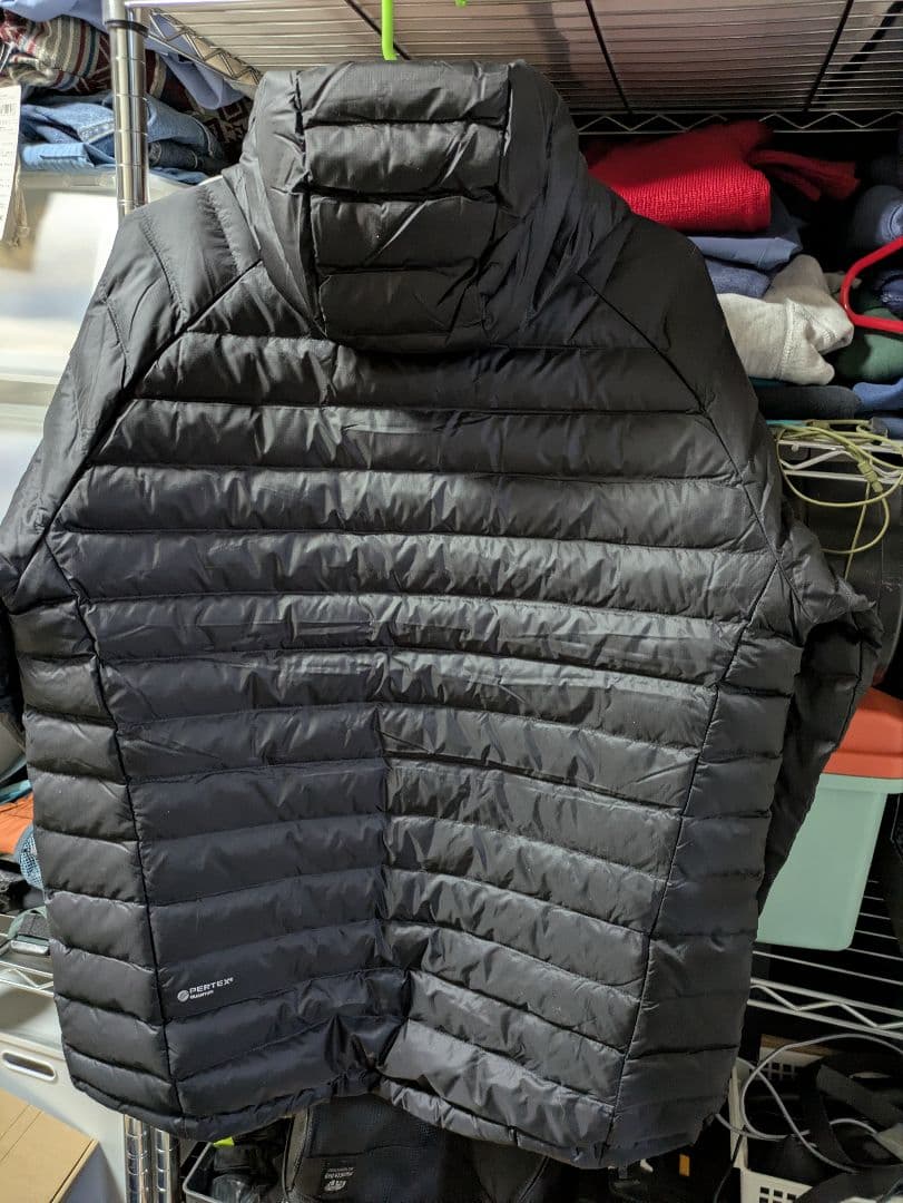 Jack Wolfskin ブラックダウンジャケット