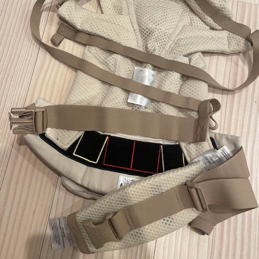 ぐ*み様 ergobaby 抱っこ紐　おまけ付き　エルゴオムニブリーズ　ナチュラ