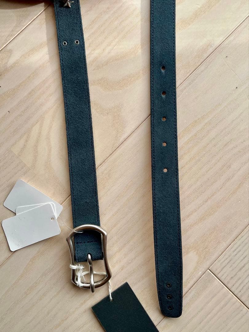 未使用品　AMBOISE ネイビーレザー ベルト 星型装飾　90 フランス製