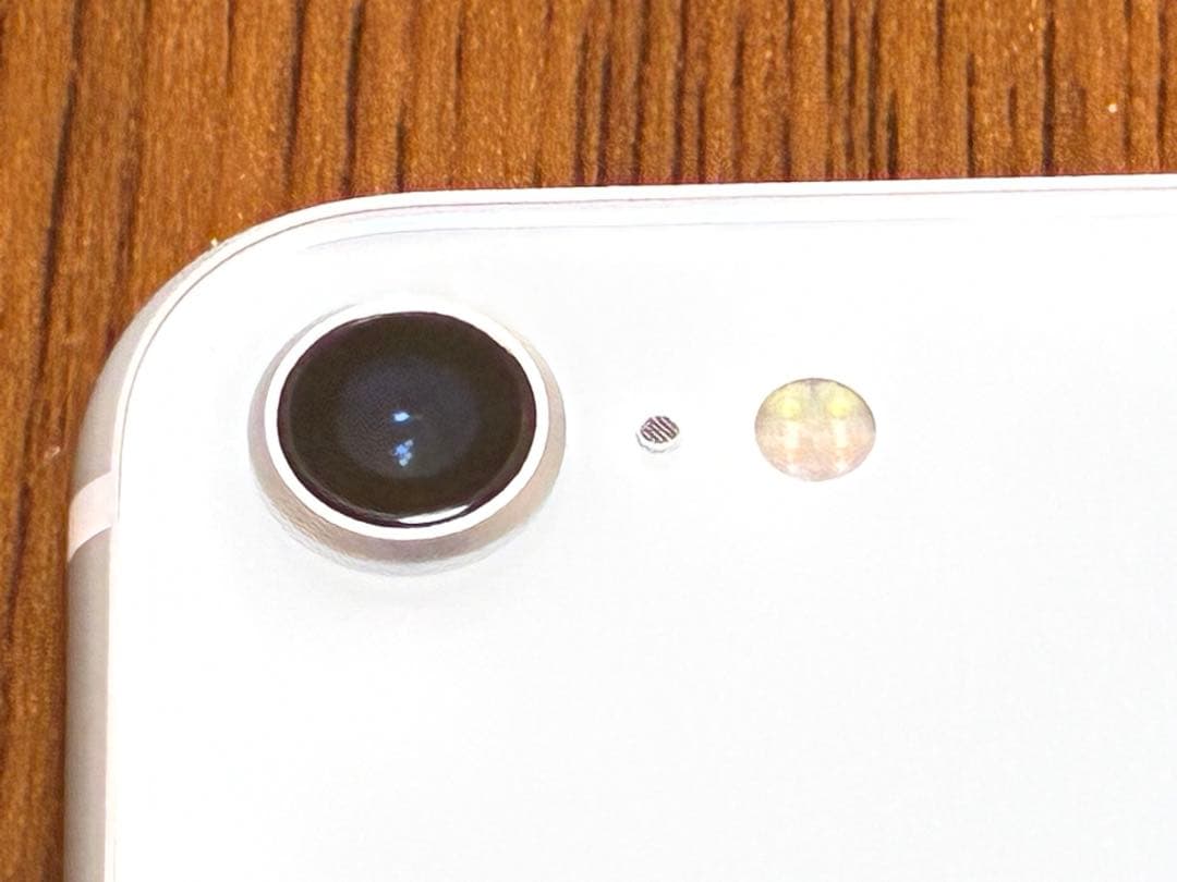 Apple iPhone SE (第2世代) ホワイト 64GB simフリー