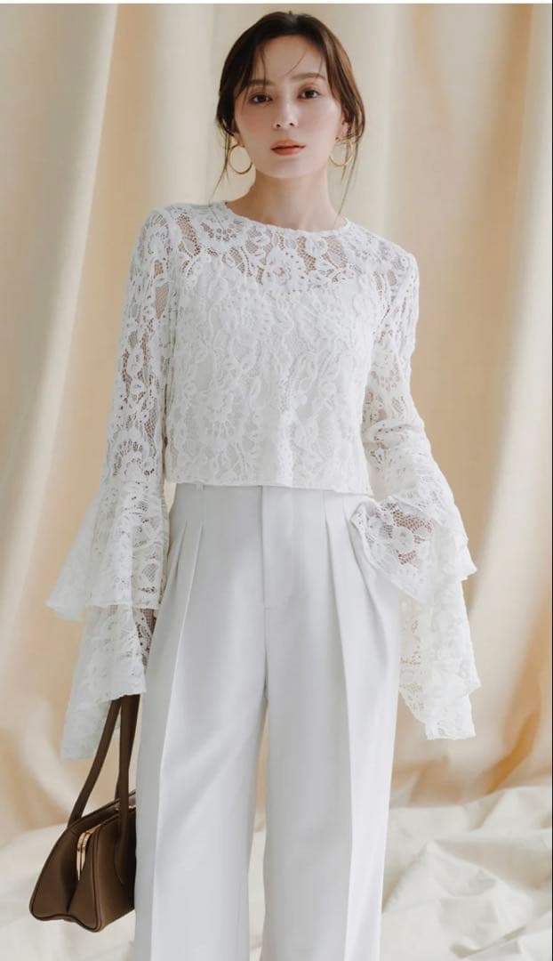 anuansトップスベロアレースボリュームスリーブブラウスインナー付　完売商品