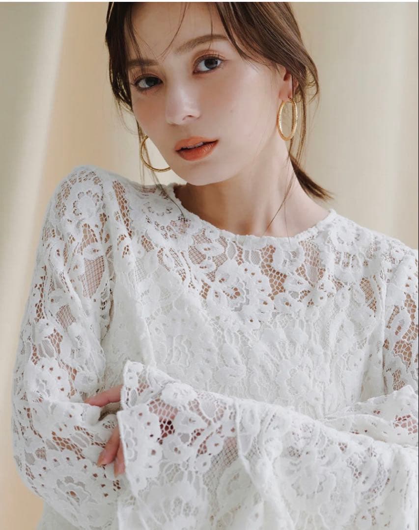 anuansトップスベロアレースボリュームスリーブブラウスインナー付　完売商品