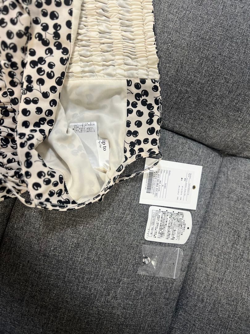 herlipto Cherry Pattern Strap Top キャミ