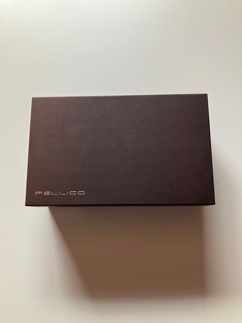 PELLICO スタッズ付き ブラックパンプス