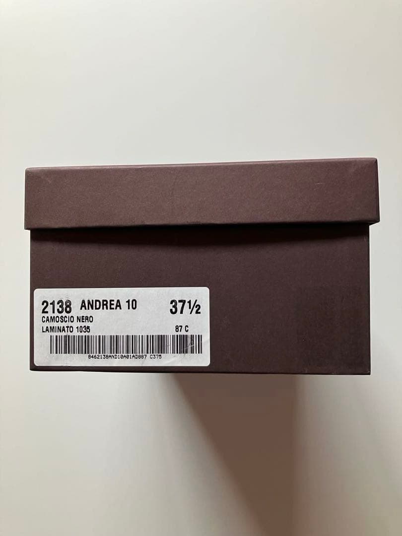 PELLICO スタッズ付き ブラックパンプス